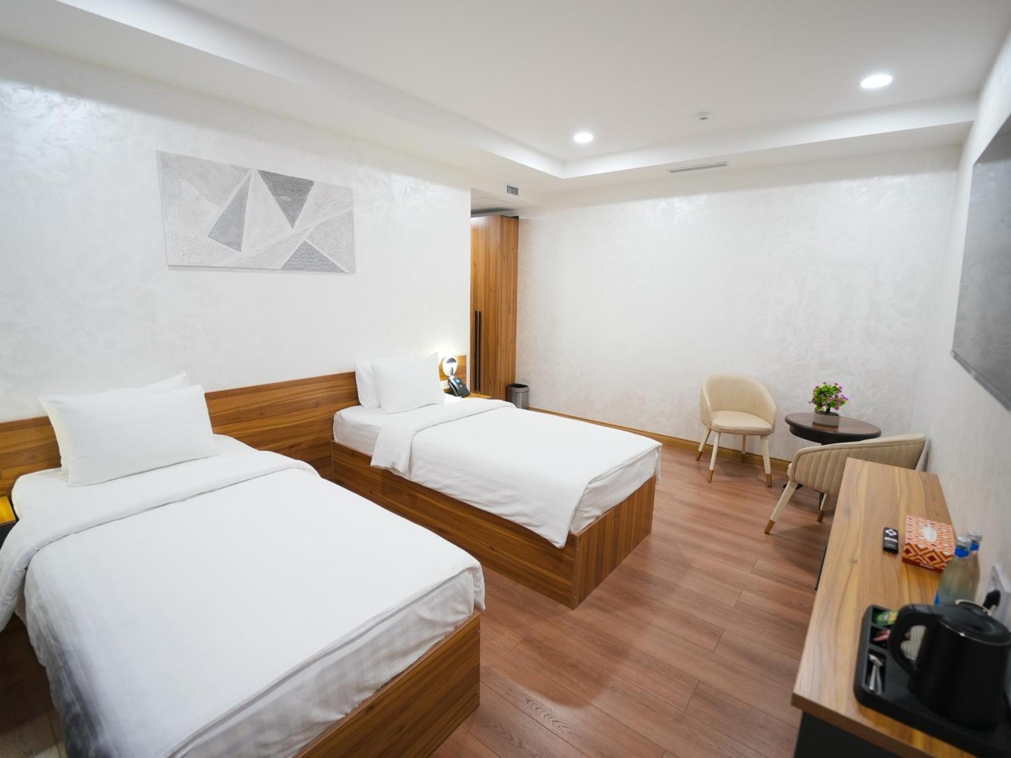 Avant Express Hotel Pool&Spa 타슈켄트 외부 사진